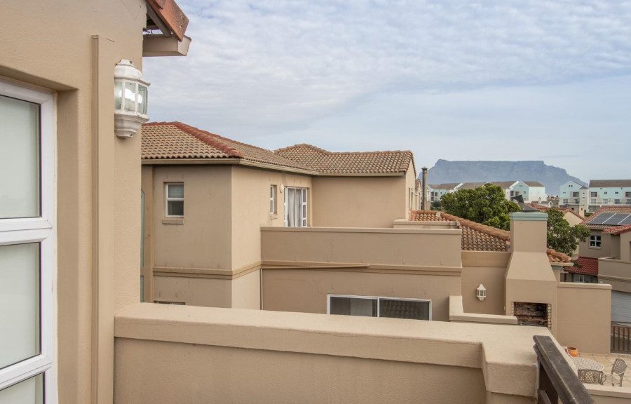 3 Bedroom Property for Sale in Royal Ascot Western Cape
